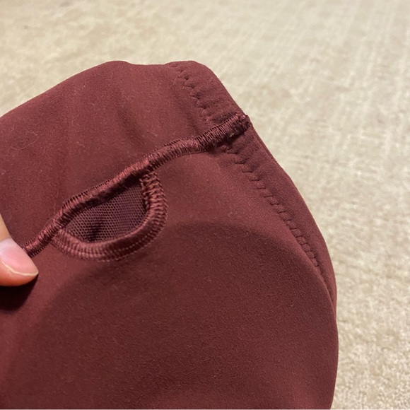 {OFFLINE By Aerie} Red/Burgundy Sport Bra - Size Large - Picture 8 of 16